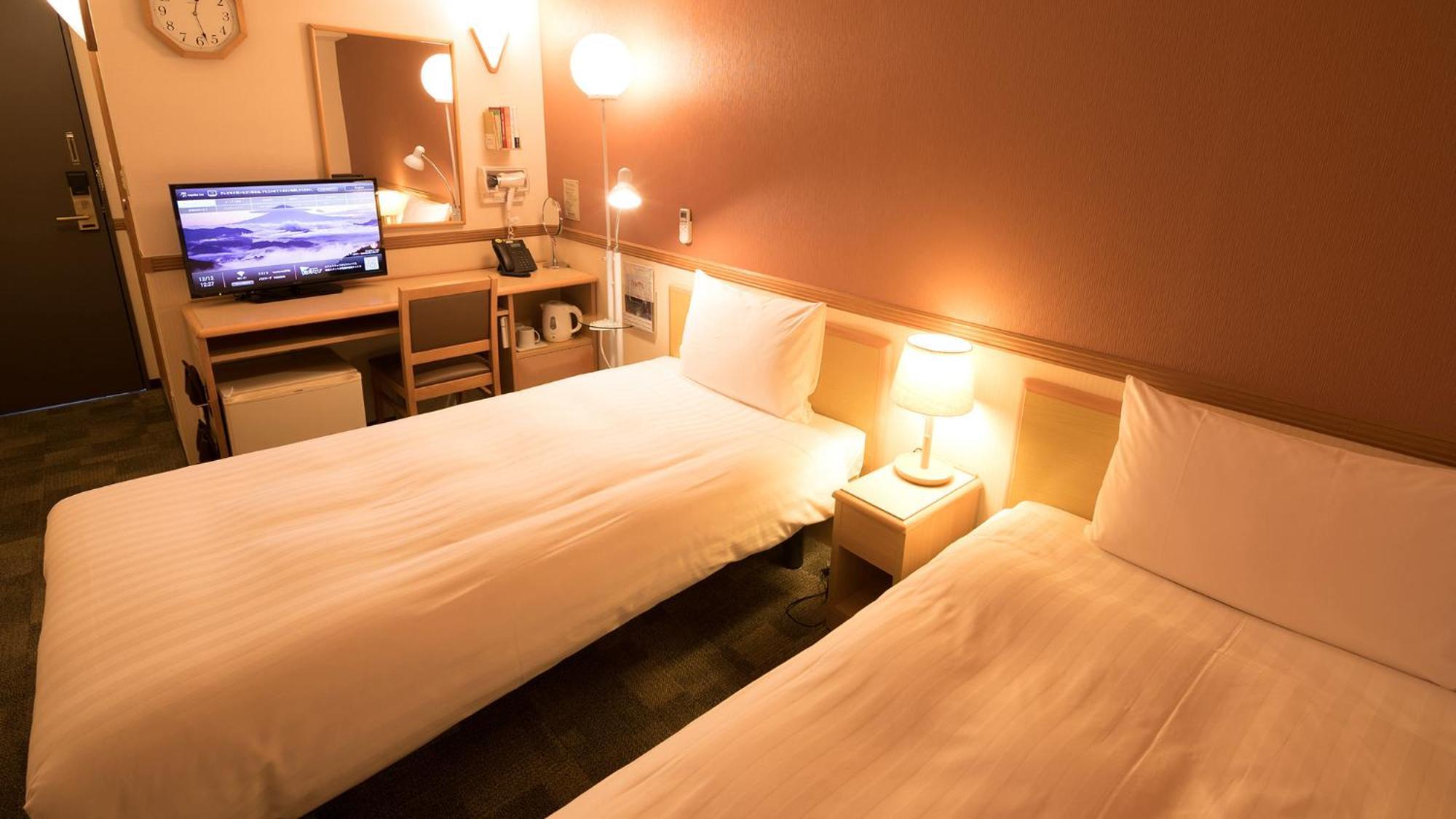 Toyoko Inn Shizuoka Fujieda Eki Kita Guchi Quarto foto