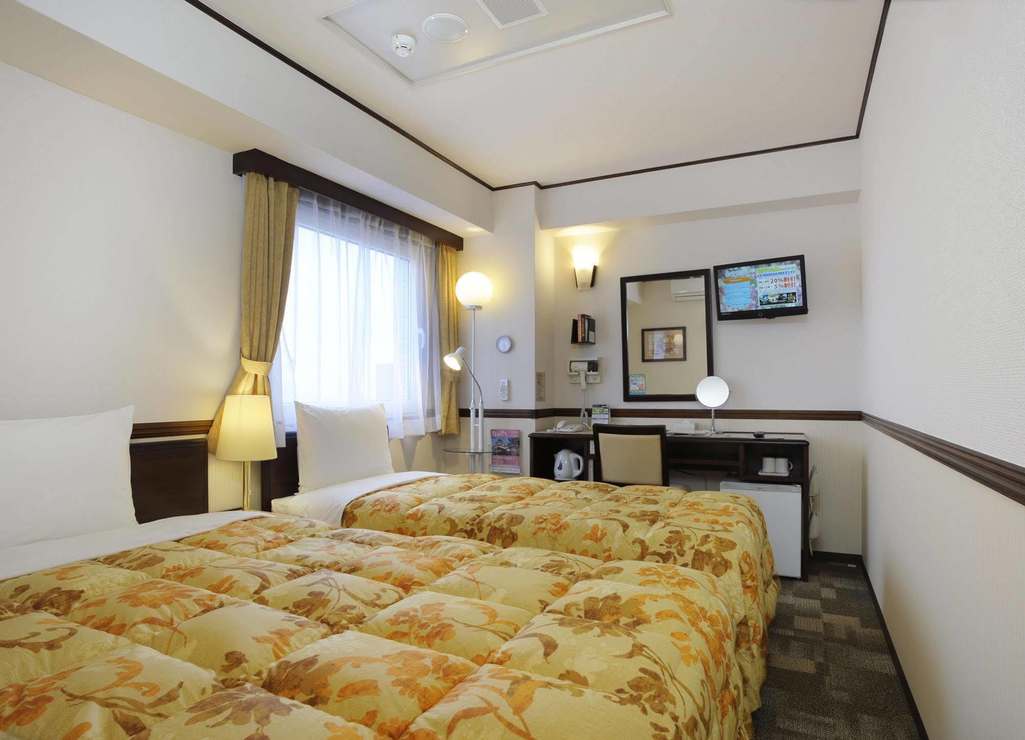 Toyoko Inn Shizuoka Fujieda Eki Kita Guchi Exterior foto